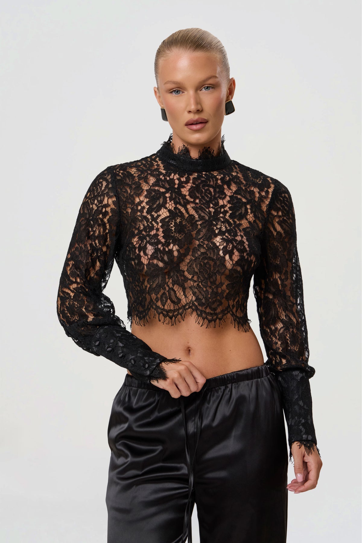 ARABELLA LACE BLOUSE | BLACK-1
