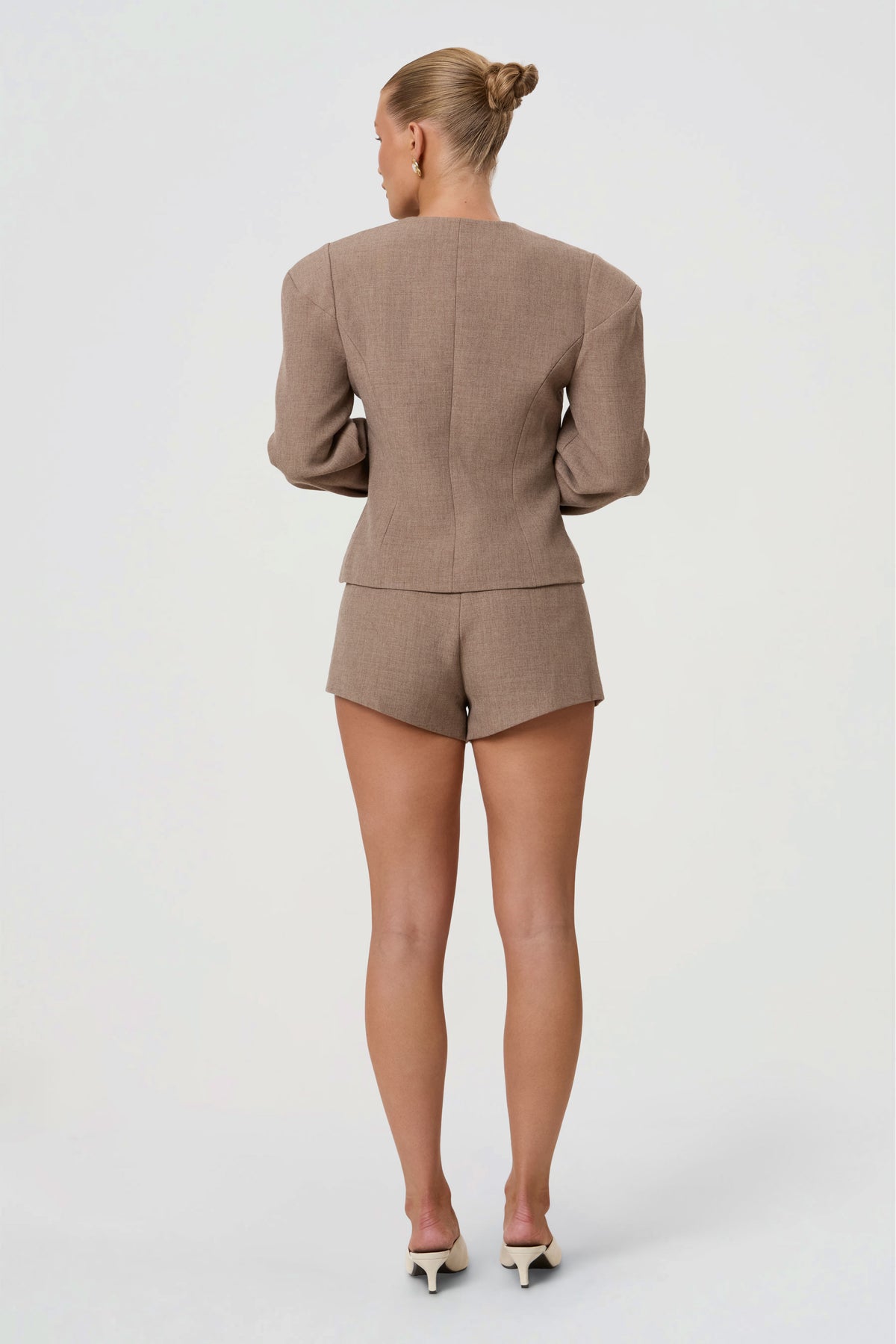 TAILORED SHORTS | TAUPE-5
